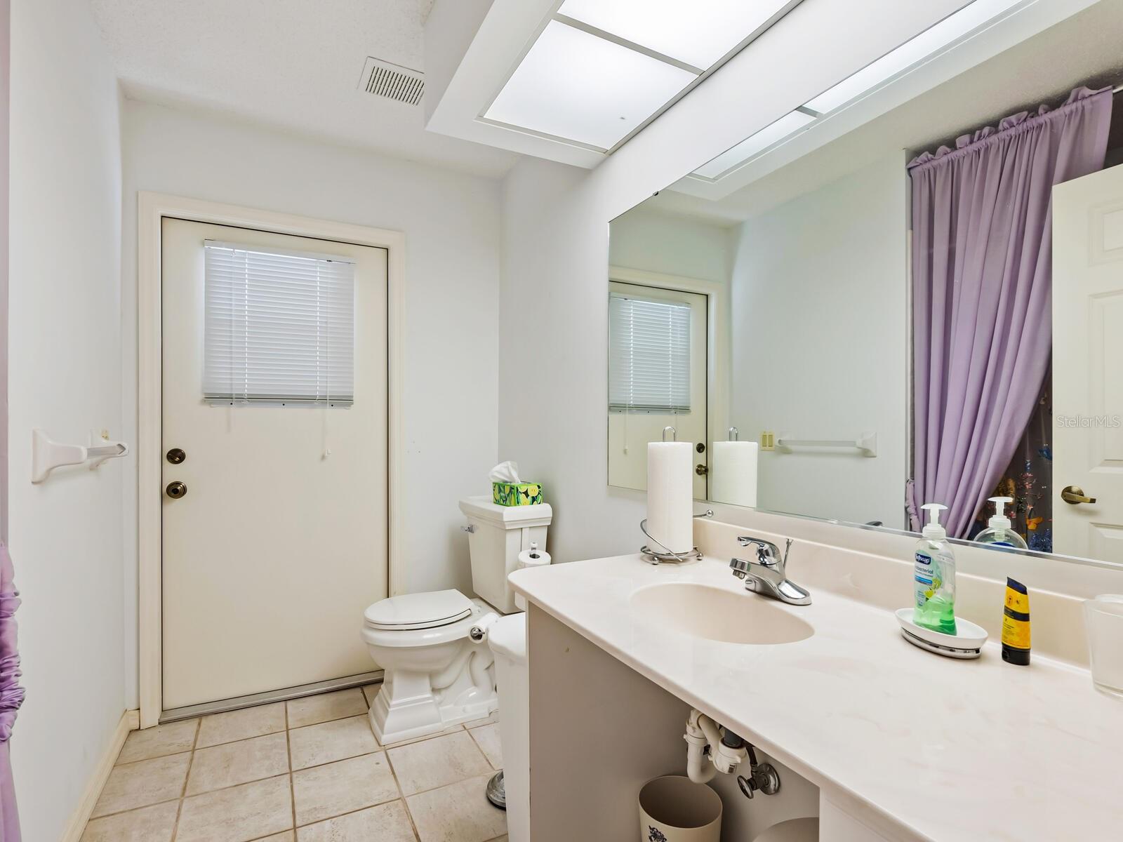 Image 31 of 60 For 3786 Surrey Lane