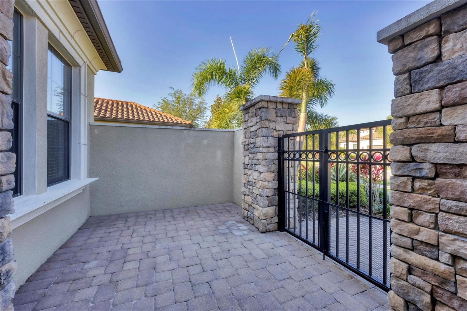 Image 2 of 35 For 9914 Craftsman Park Way