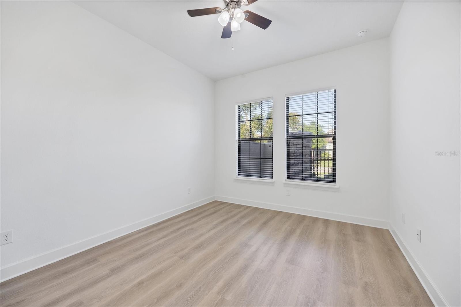 Image 20 of 35 For 9914 Craftsman Park Way
