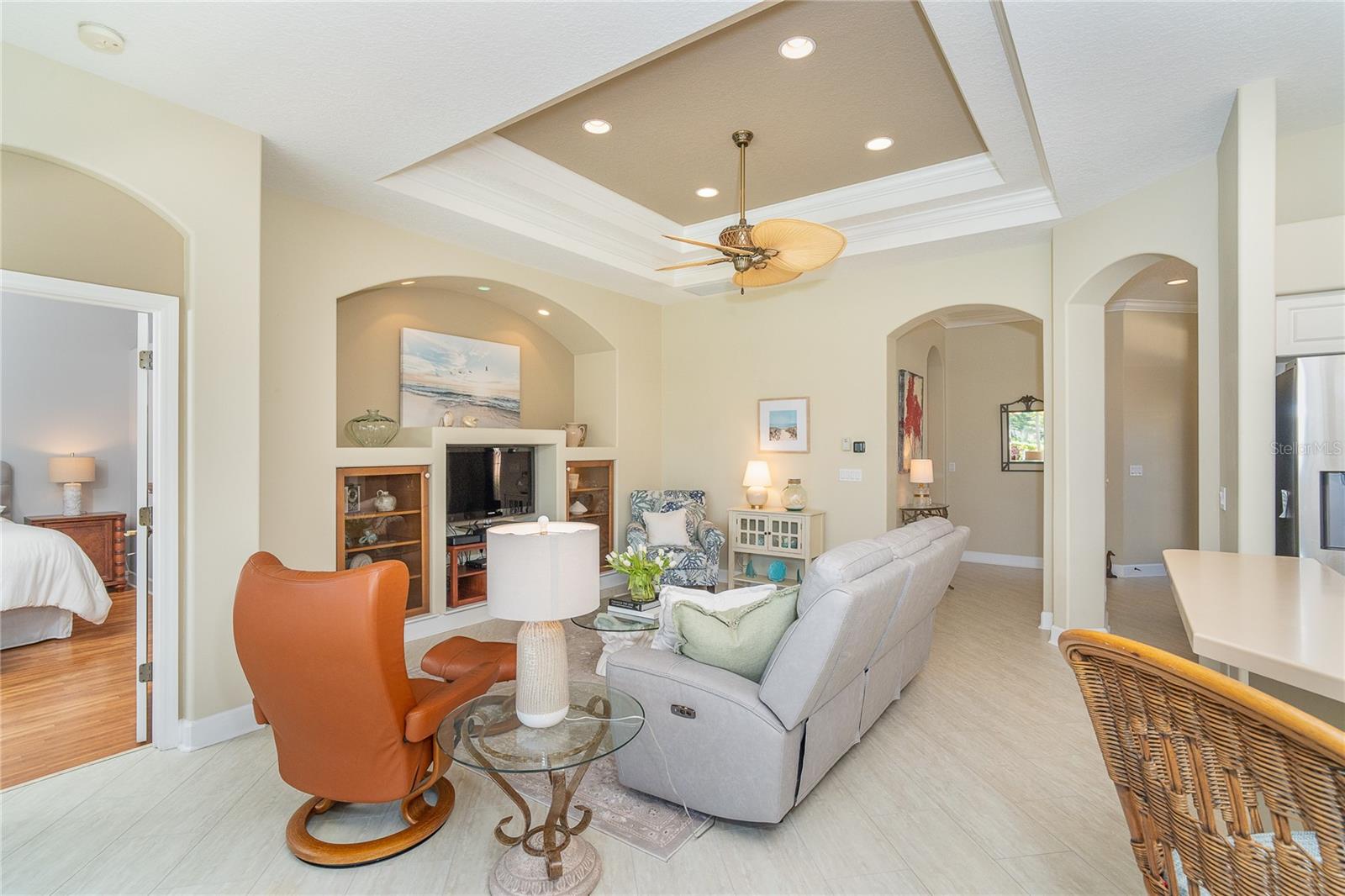 Image 11 of 51 For 108 Amora Avenue