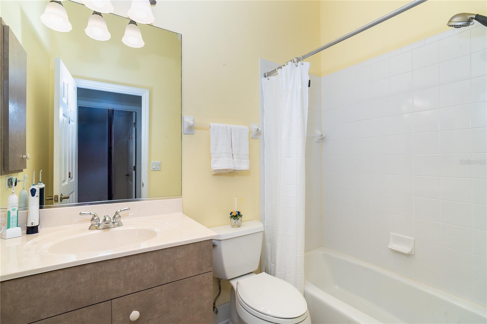 Image 40 of 51 For 108 Amora Avenue