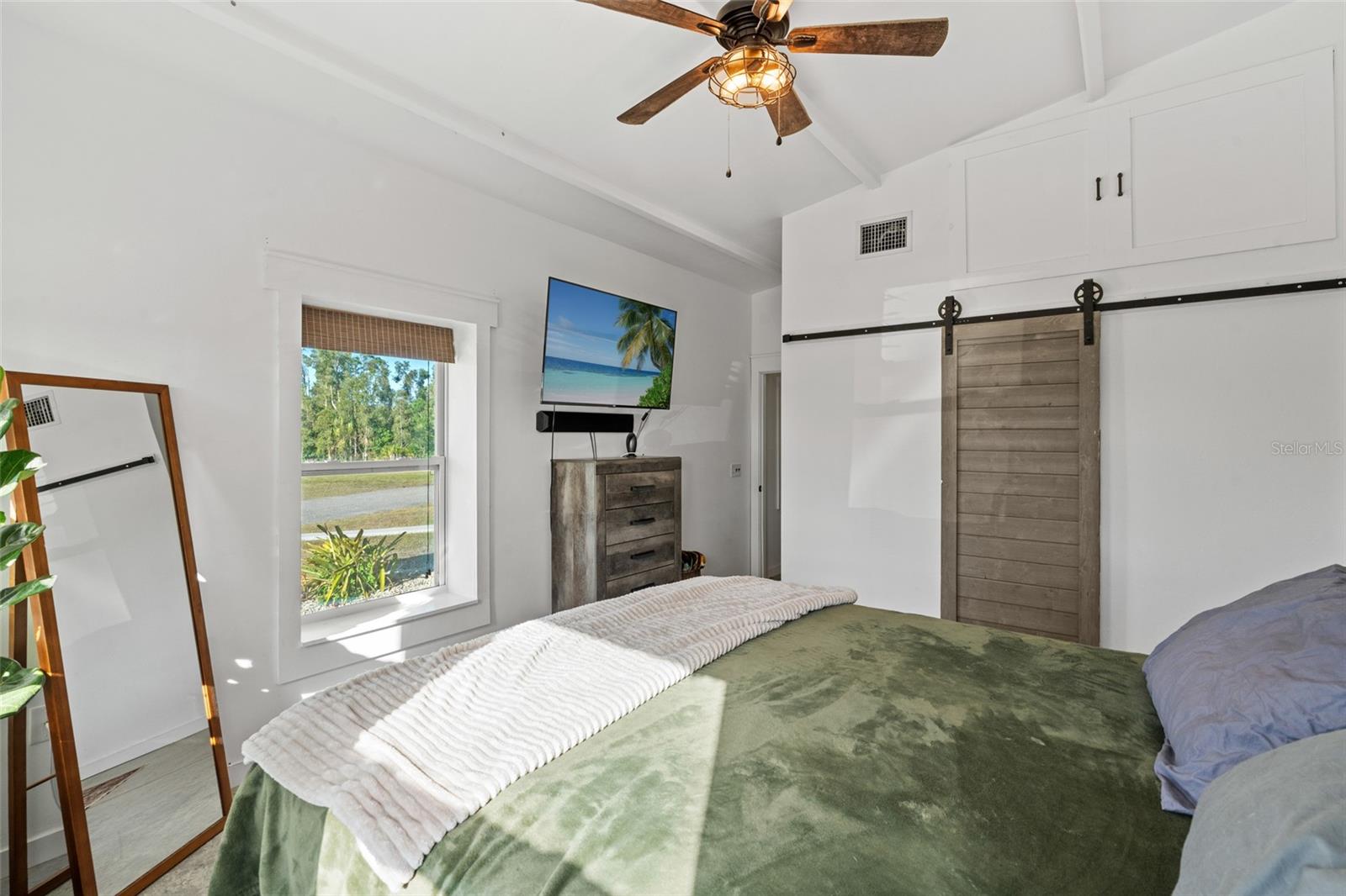 Image 17 of 59 For 29527 Maris Drive