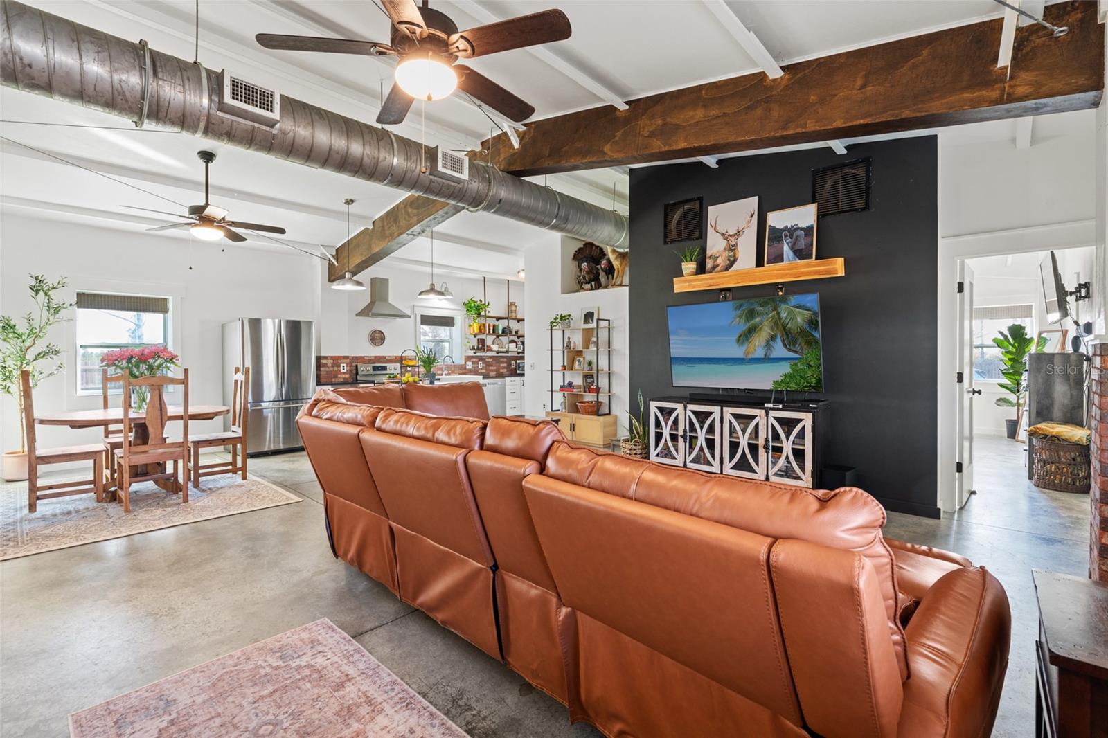 Image 3 of 59 For 29527 Maris Drive