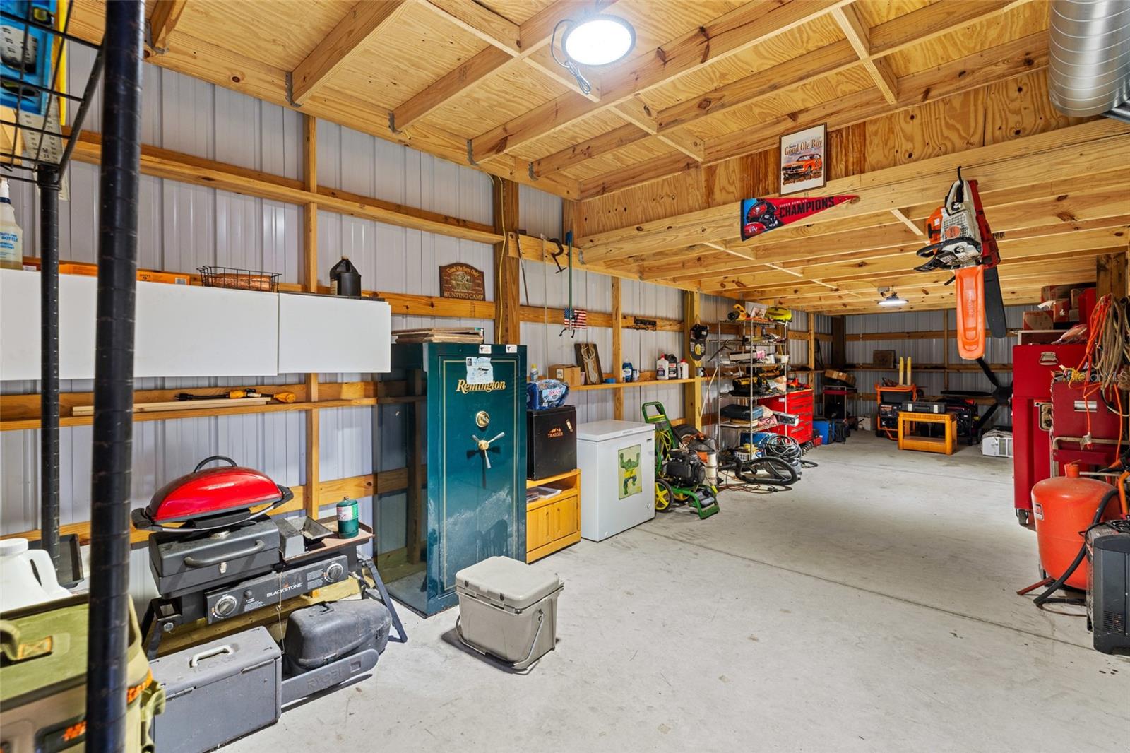 Image 34 of 59 For 29527 Maris Drive
