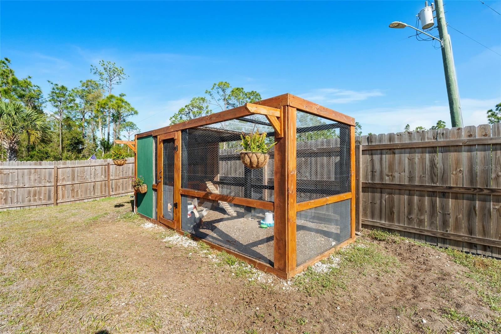 Image 45 of 59 For 29527 Maris Drive