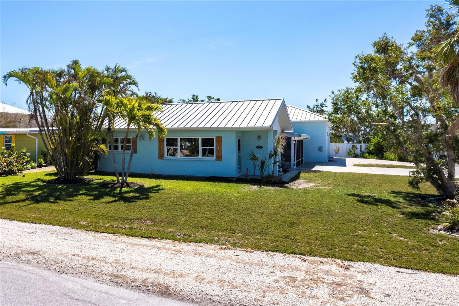 Details for 2703 Avenue B, HOLMES BEACH, FL 34217