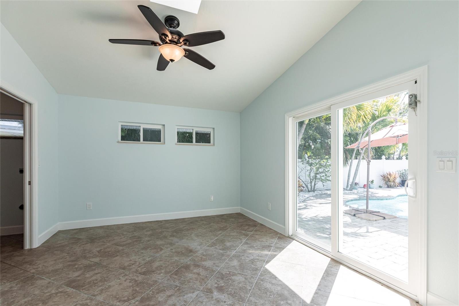 Image 11 of 26 For 2703 Avenue B