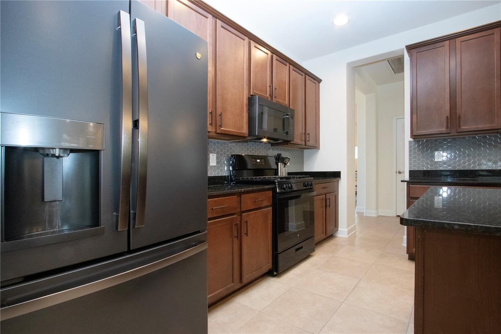 Image 25 of 81 For 12841 Balsam Terrace