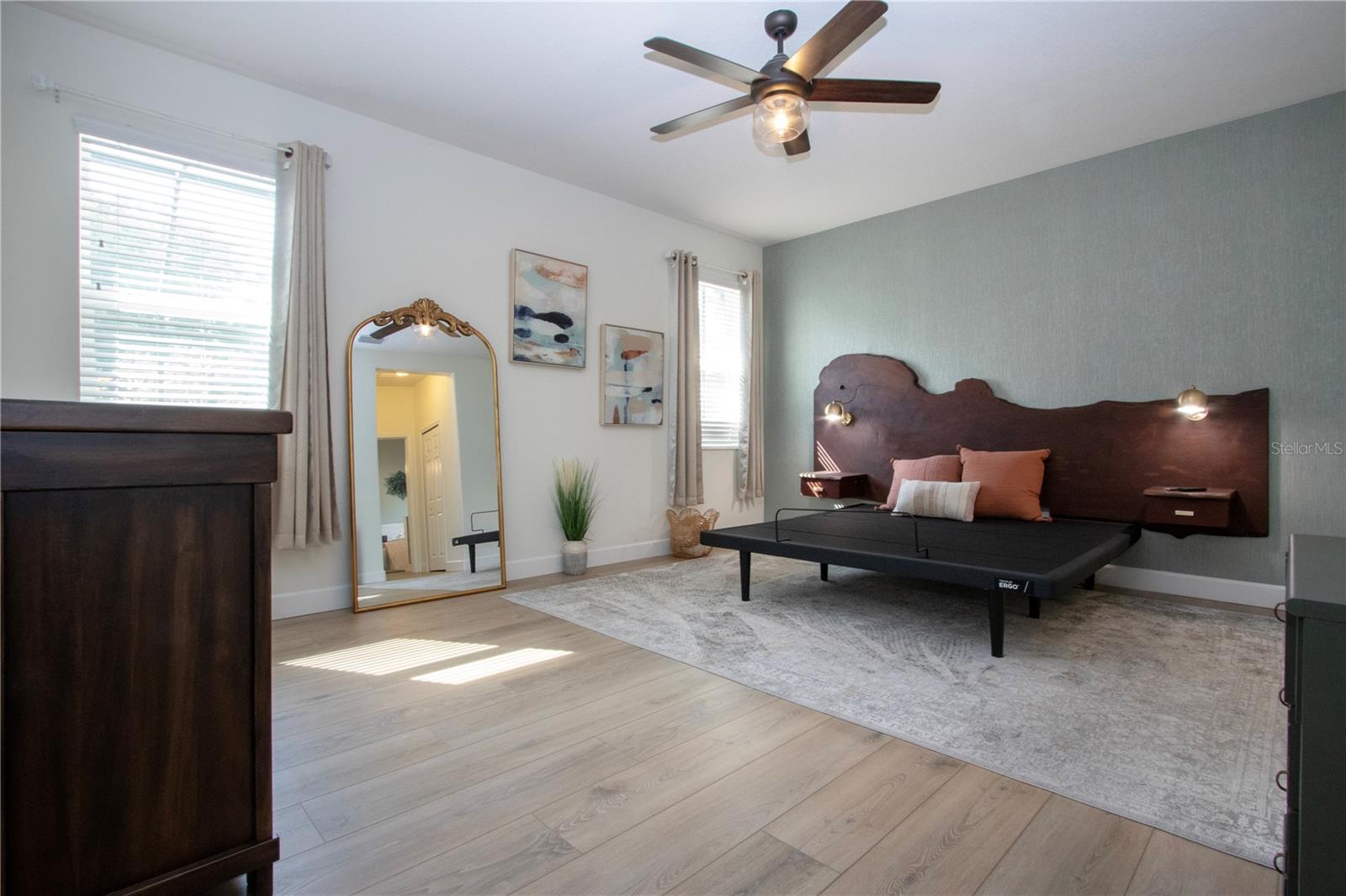 Image 29 of 81 For 12841 Balsam Terrace