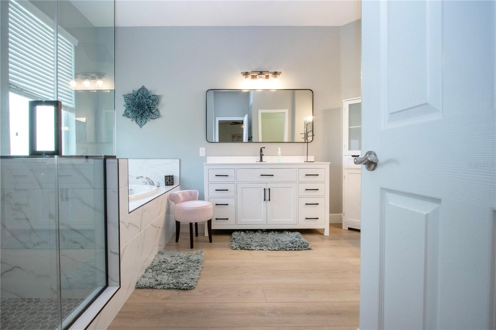 Image 34 of 81 For 12841 Balsam Terrace