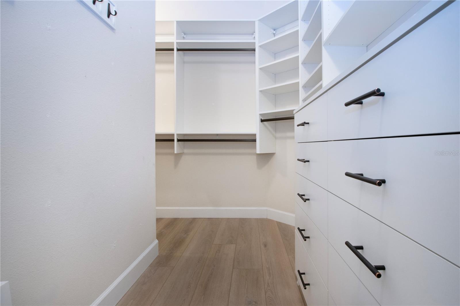 Image 38 of 81 For 12841 Balsam Terrace