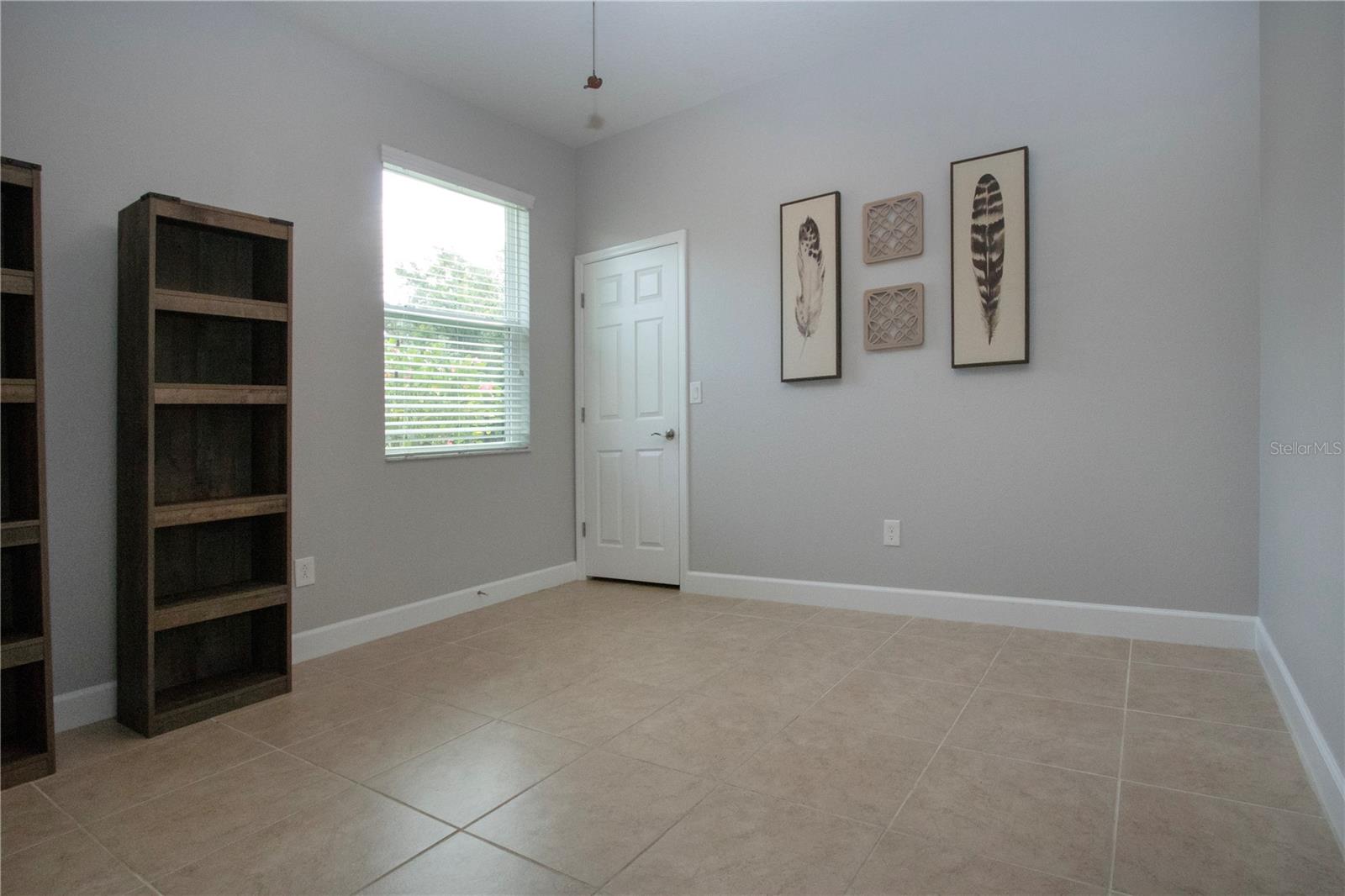 Image 40 of 81 For 12841 Balsam Terrace
