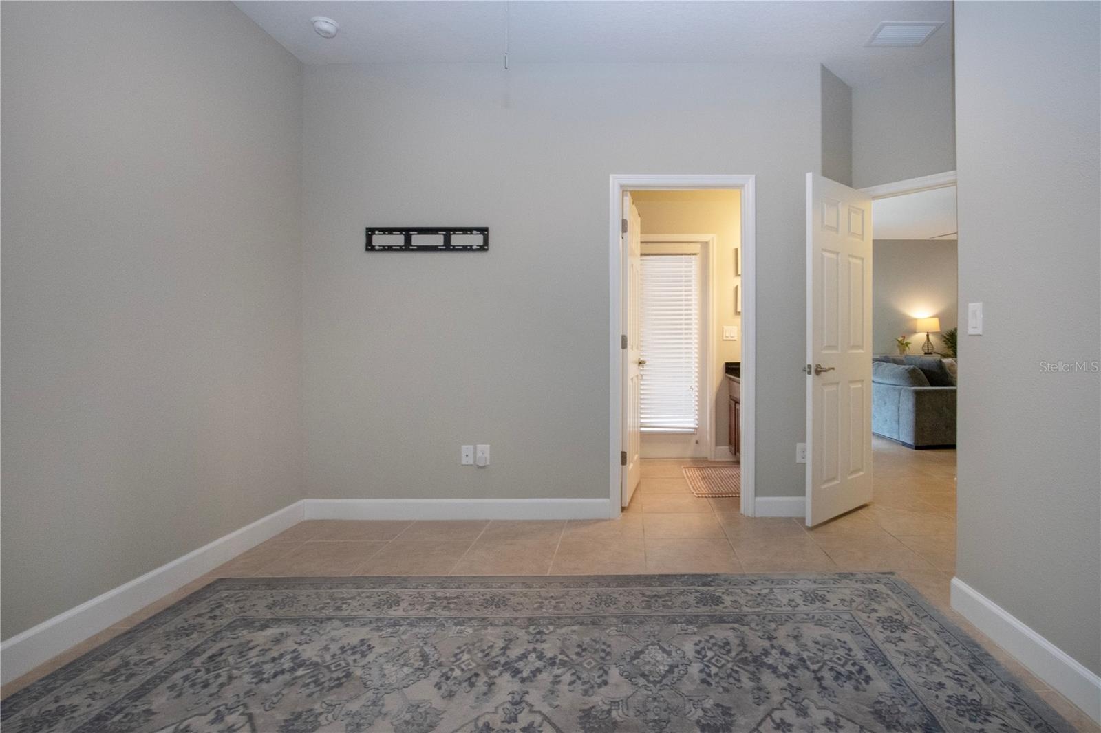 Image 49 of 81 For 12841 Balsam Terrace