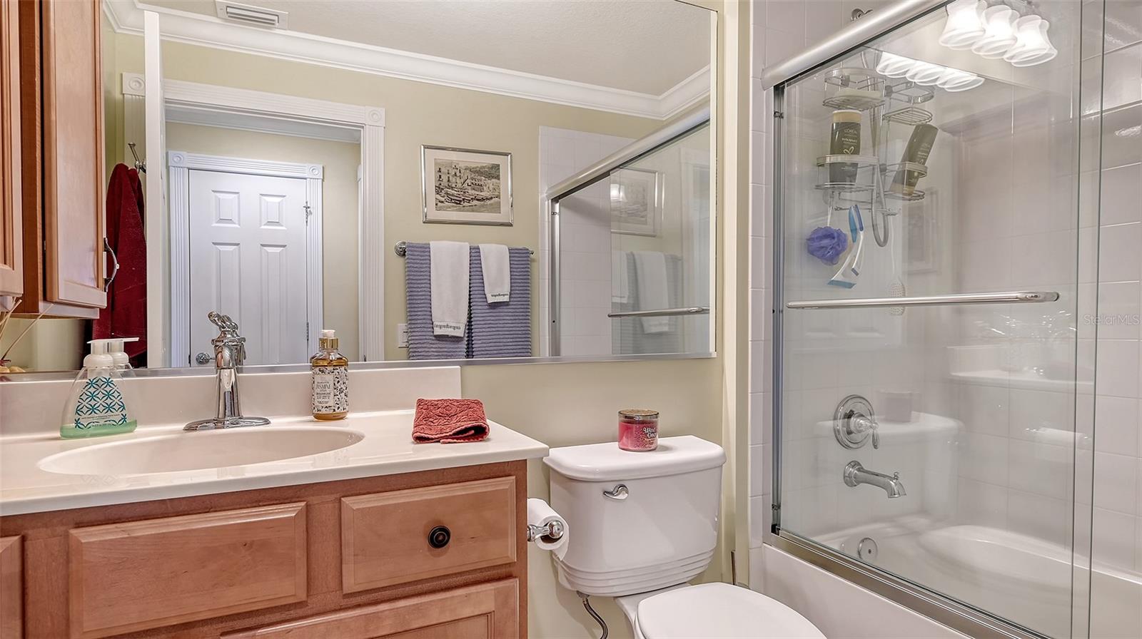 Image 23 of 43 For 5934 Guarino Drive