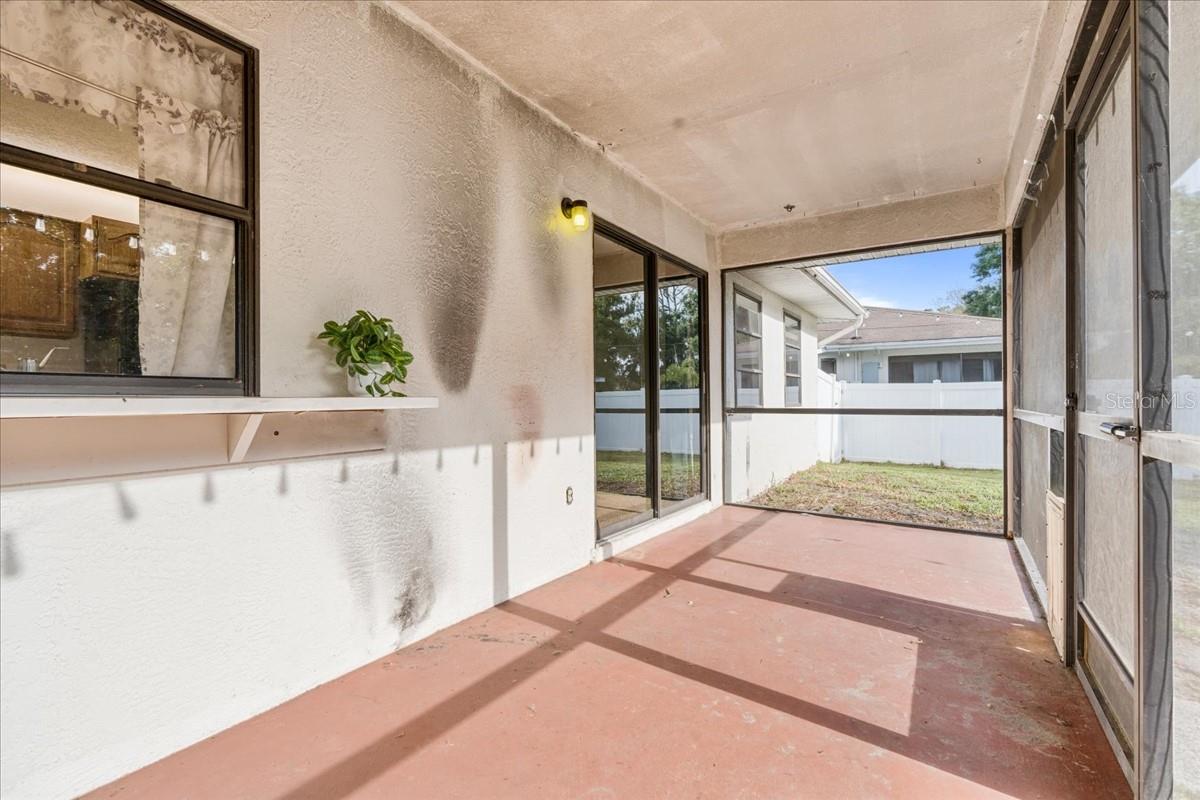 Image 31 of 37 For 2272 Palomar Street