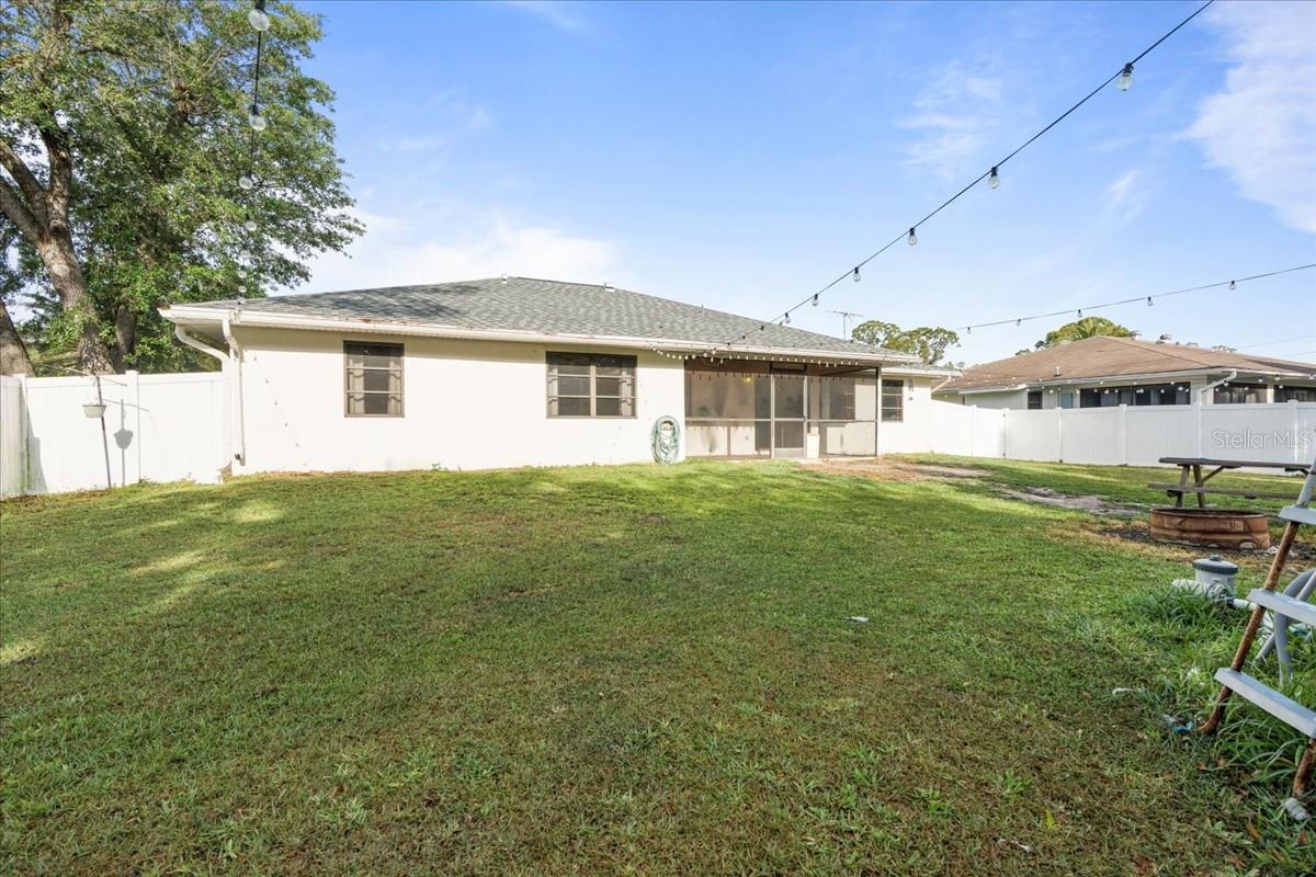 Image 33 of 37 For 2272 Palomar Street
