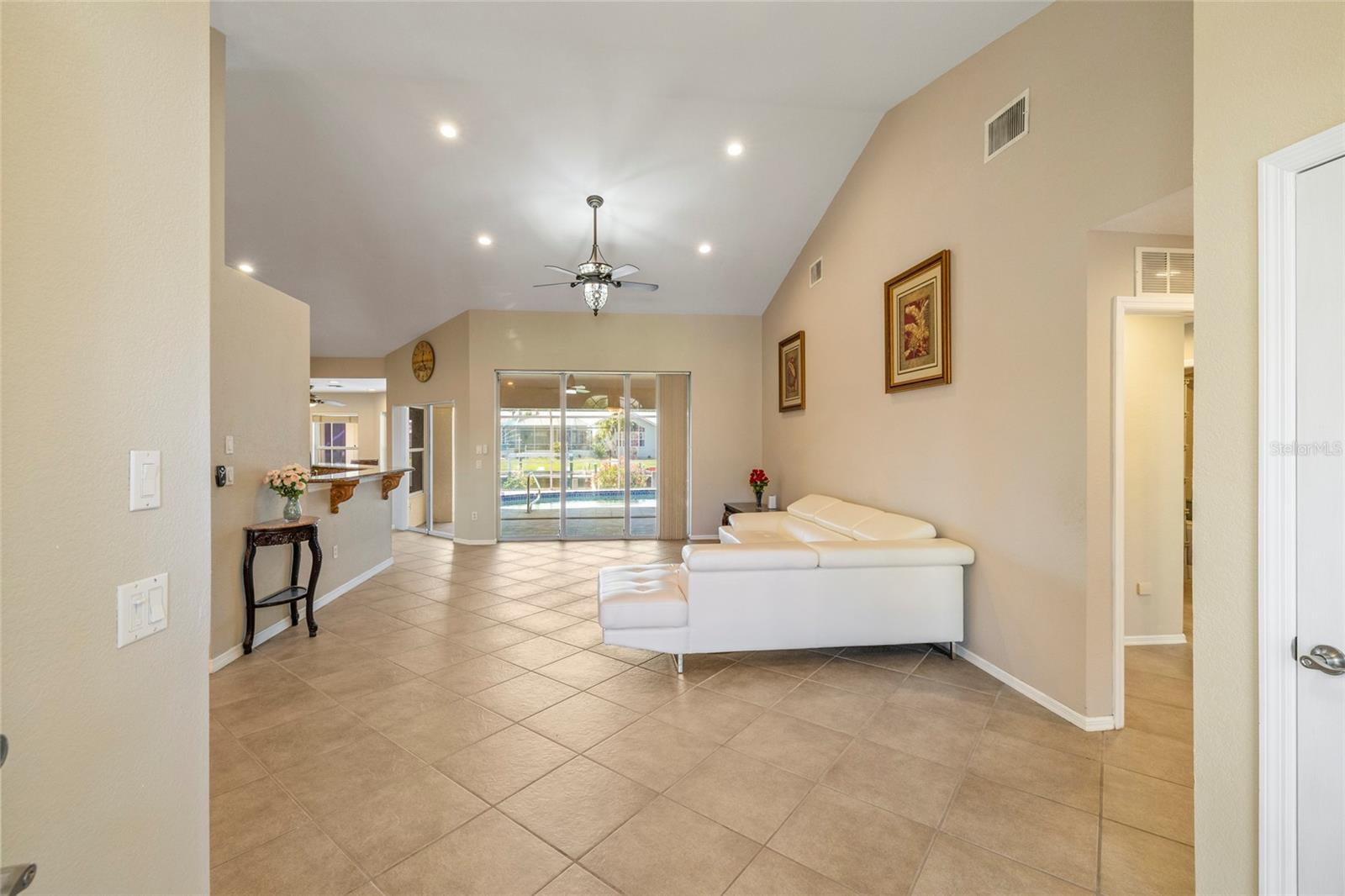 Image 10 of 69 For 2817 La Mancha Court