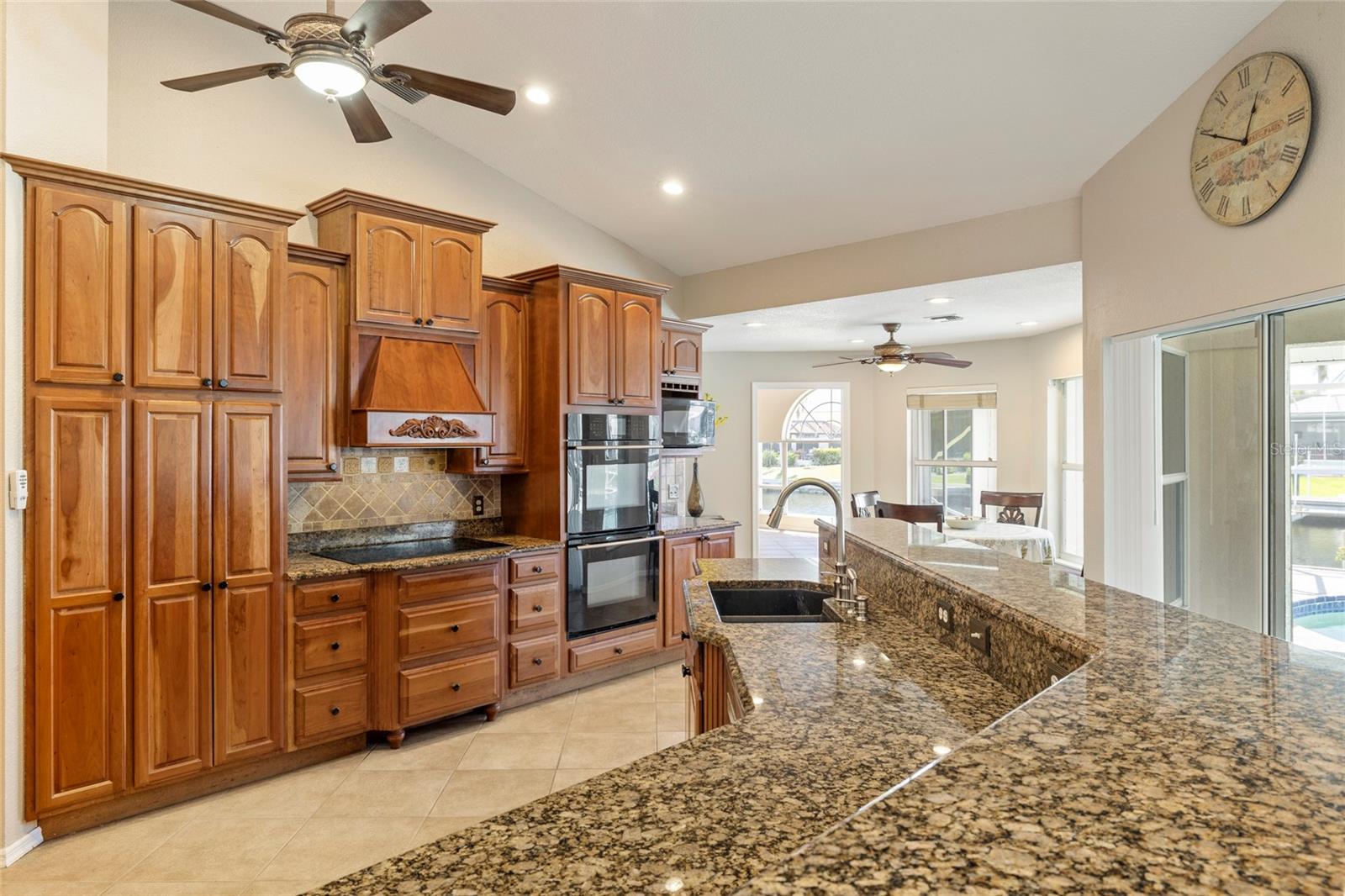 Image 25 of 69 For 2817 La Mancha Court