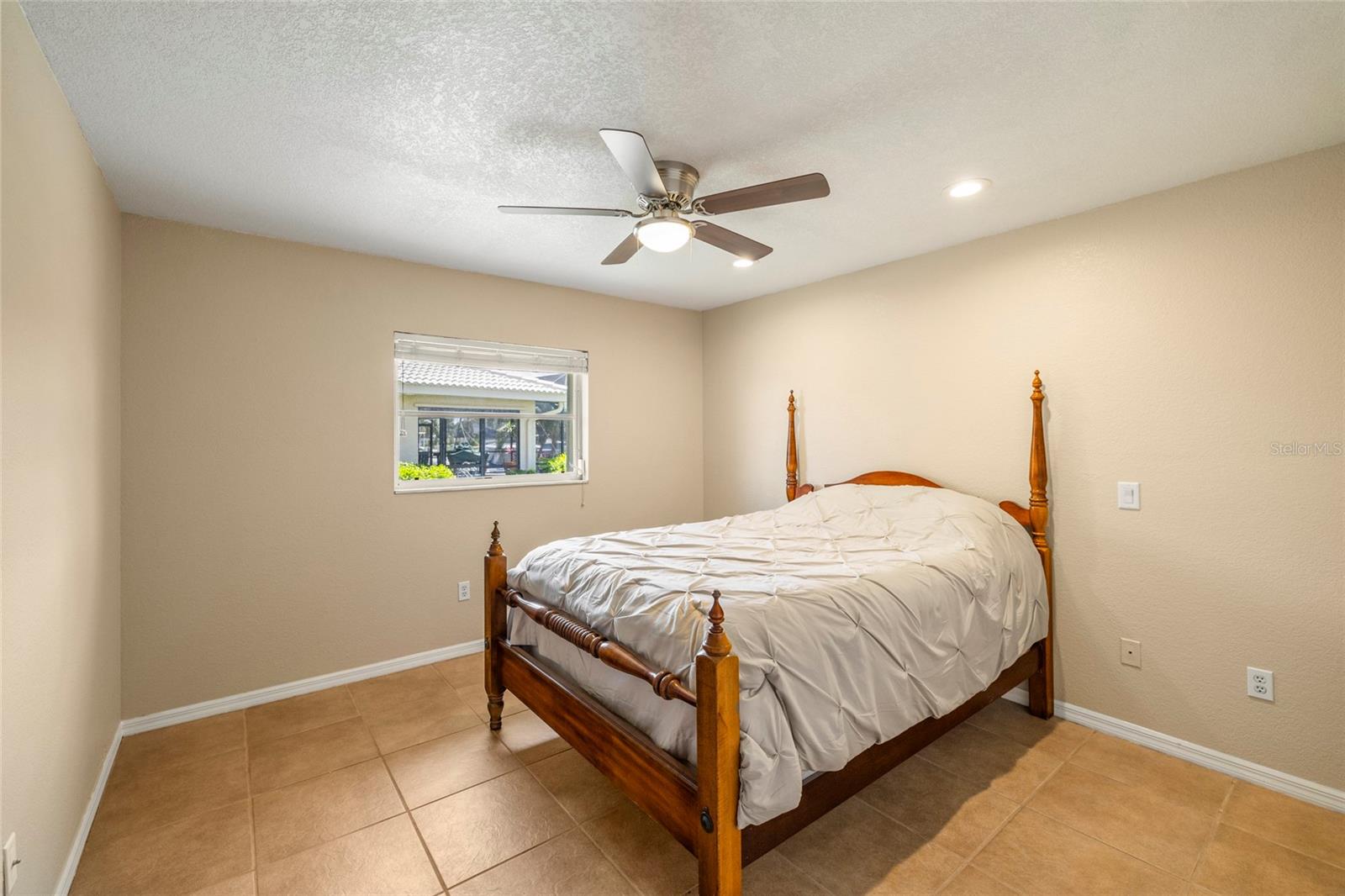 Image 40 of 69 For 2817 La Mancha Court