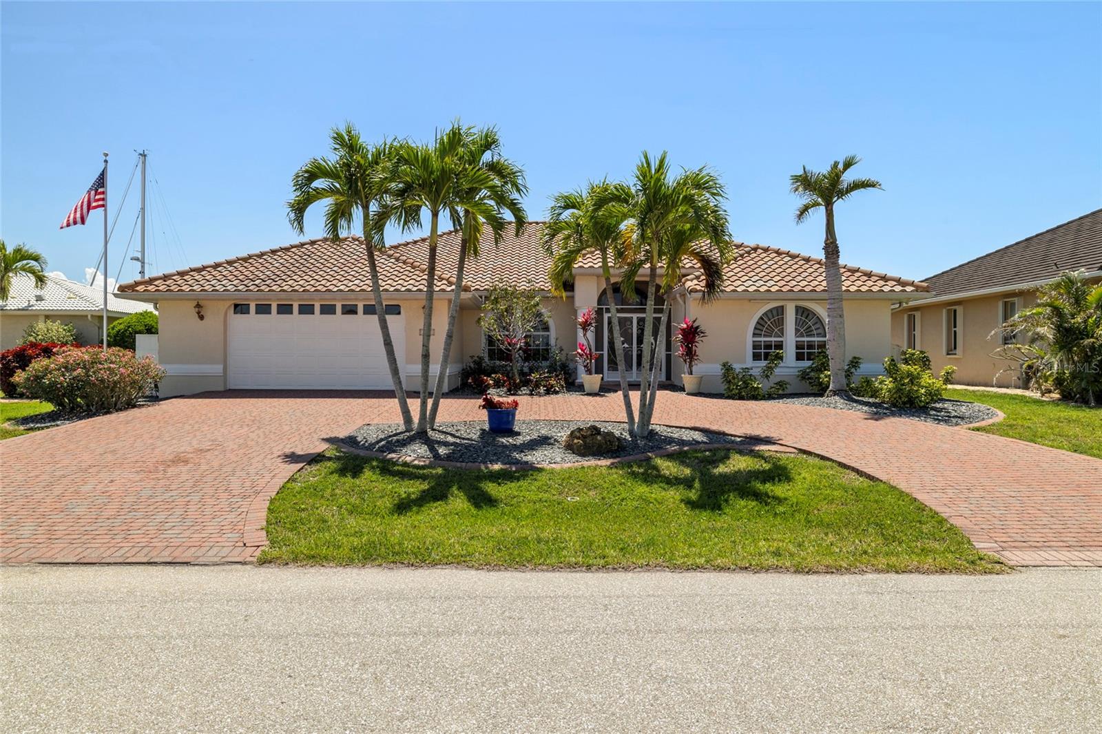 Image 5 of 69 For 2817 La Mancha Court