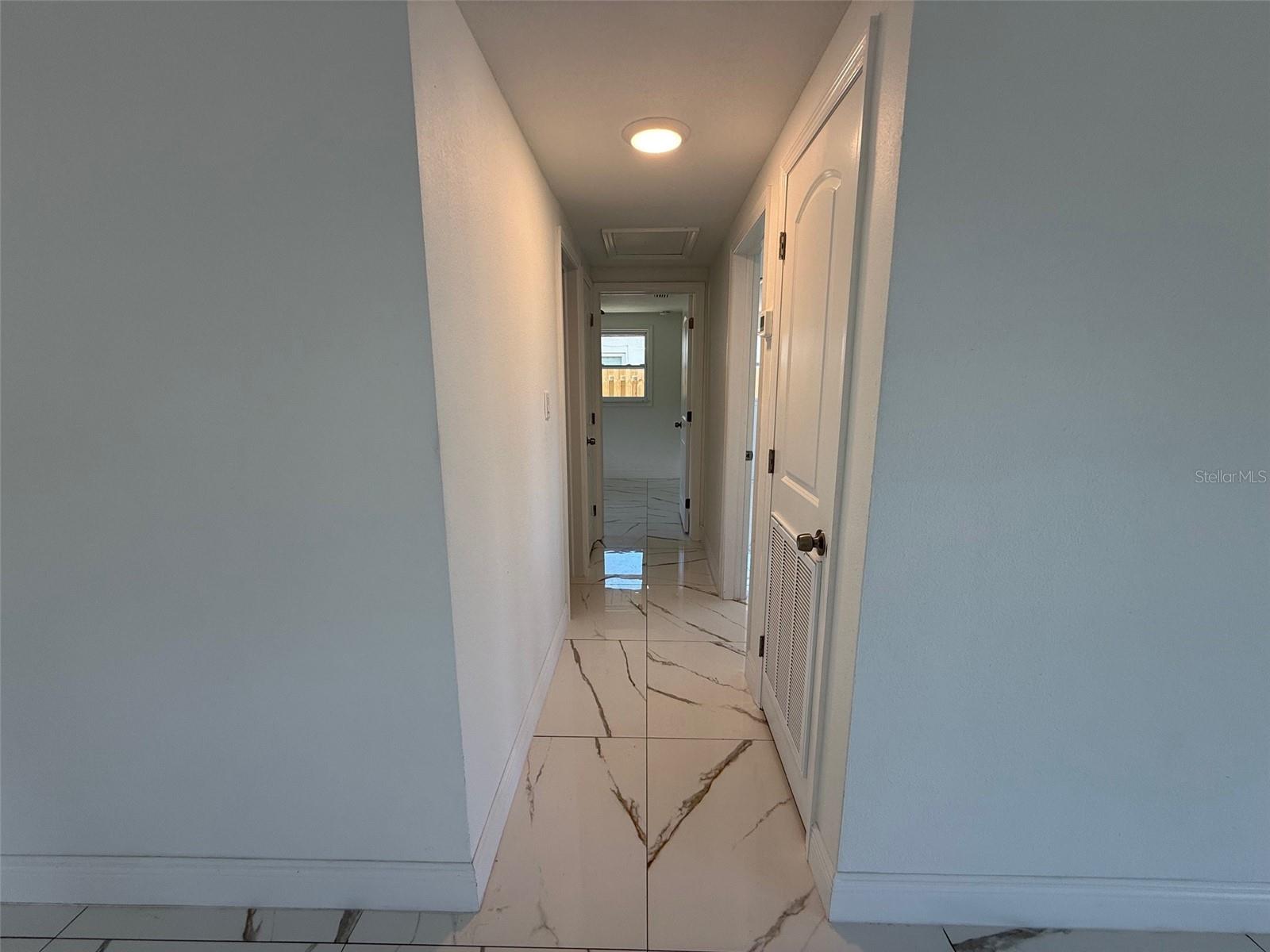 Image 15 of 28 For 2919 Bayshore Gardens Parkway