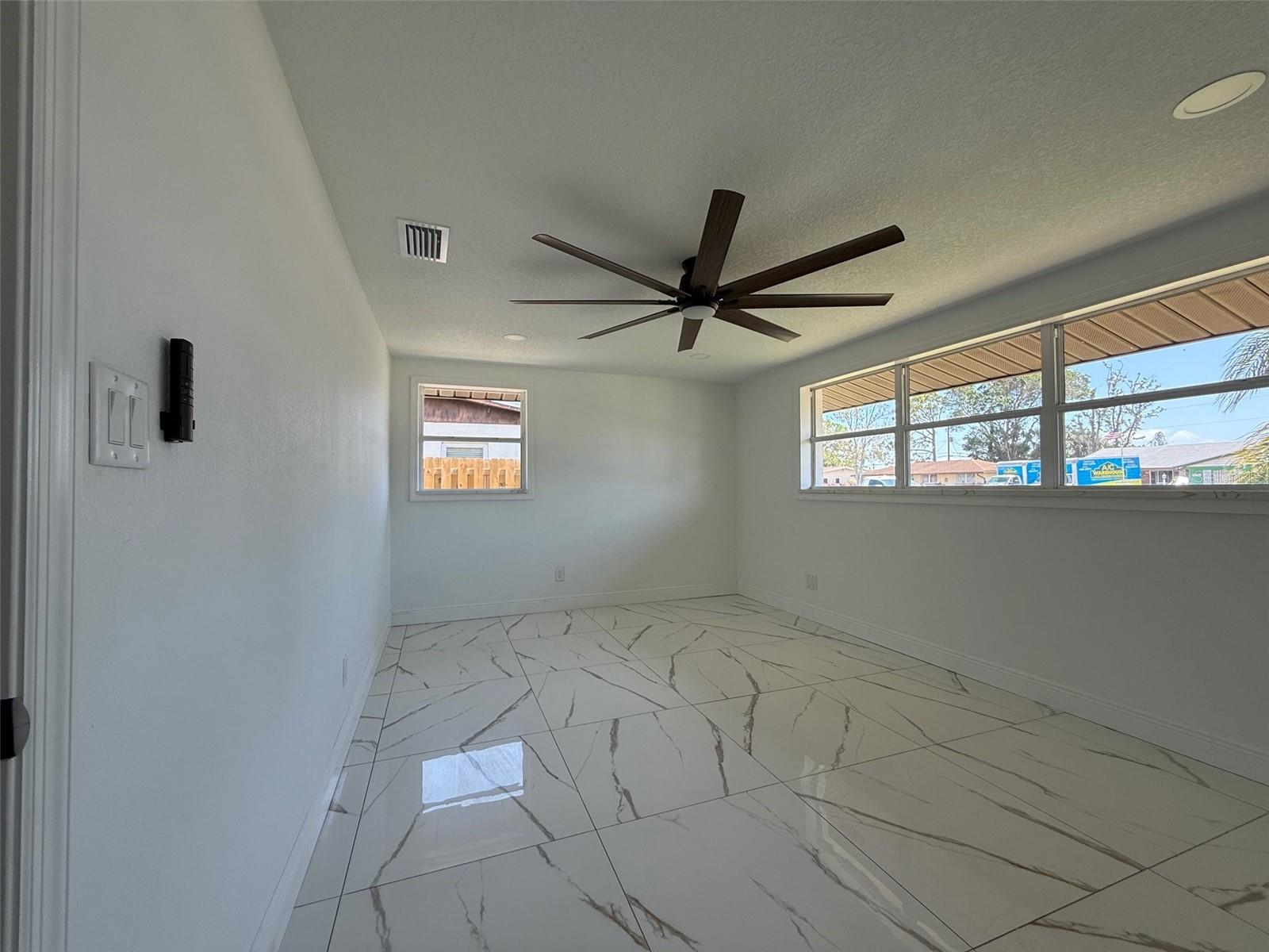 Image 20 of 28 For 2919 Bayshore Gardens Parkway