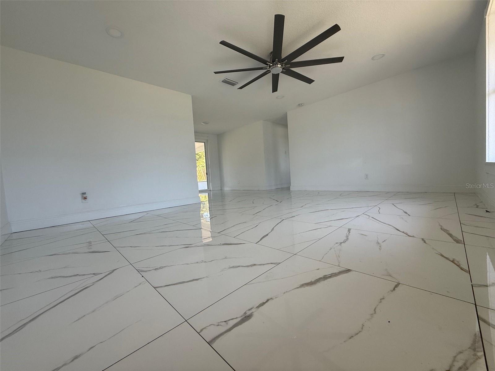 Image 6 of 28 For 2919 Bayshore Gardens Parkway
