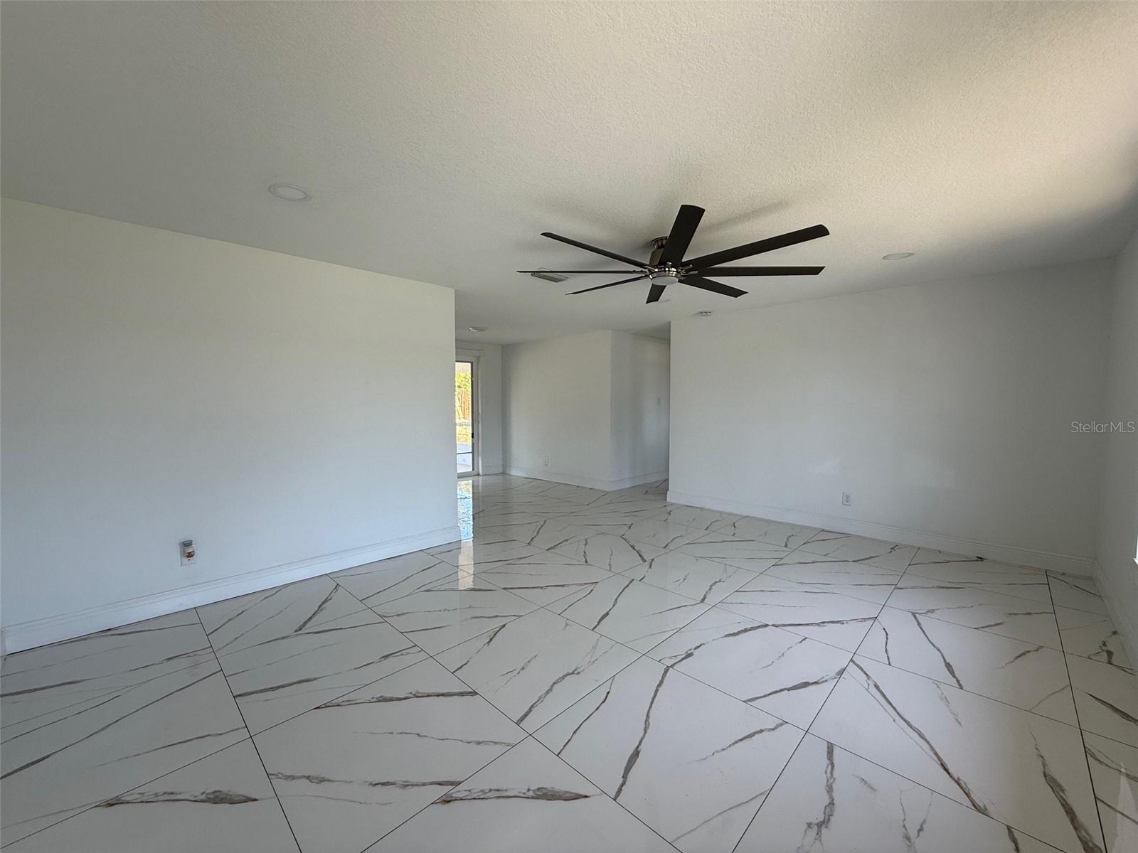 Image 7 of 28 For 2919 Bayshore Gardens Parkway