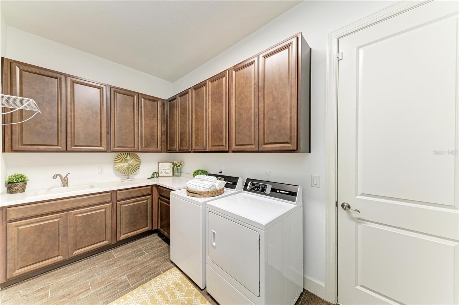 Image 41 of 90 For 4607 Benito Court