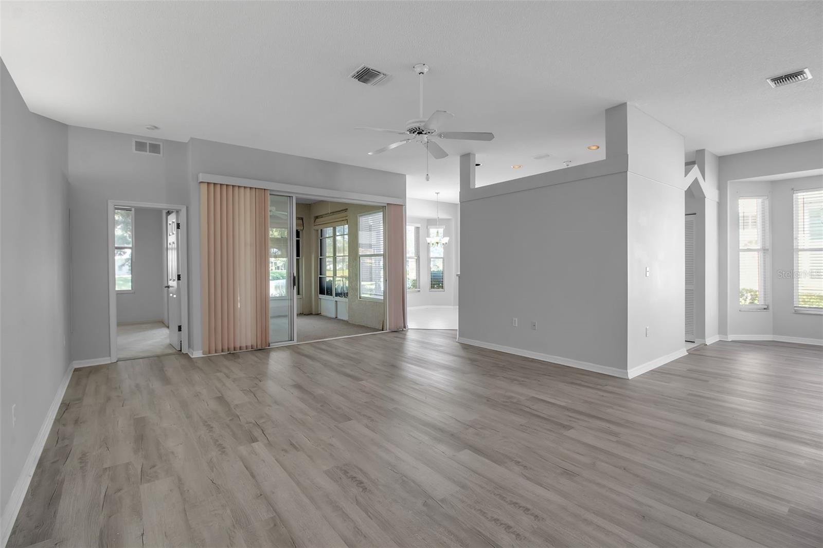 Image 38 of 74 For 519 Catalina Isles Circle