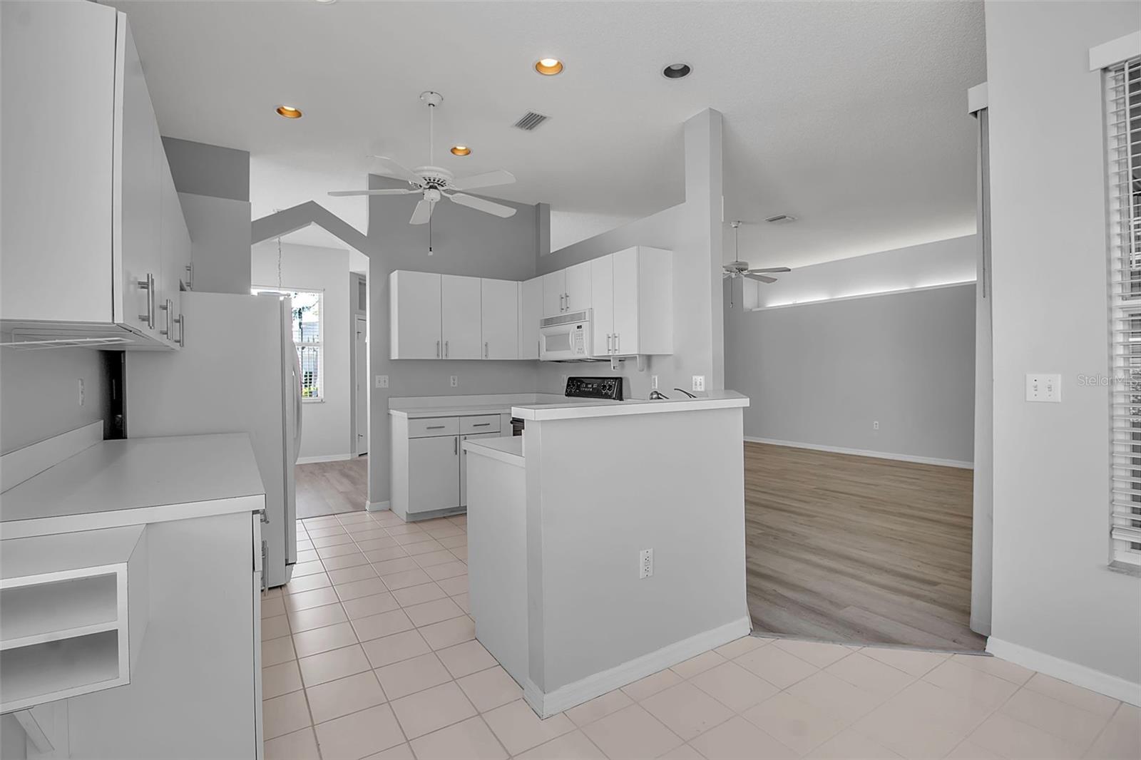 Image 43 of 74 For 519 Catalina Isles Circle