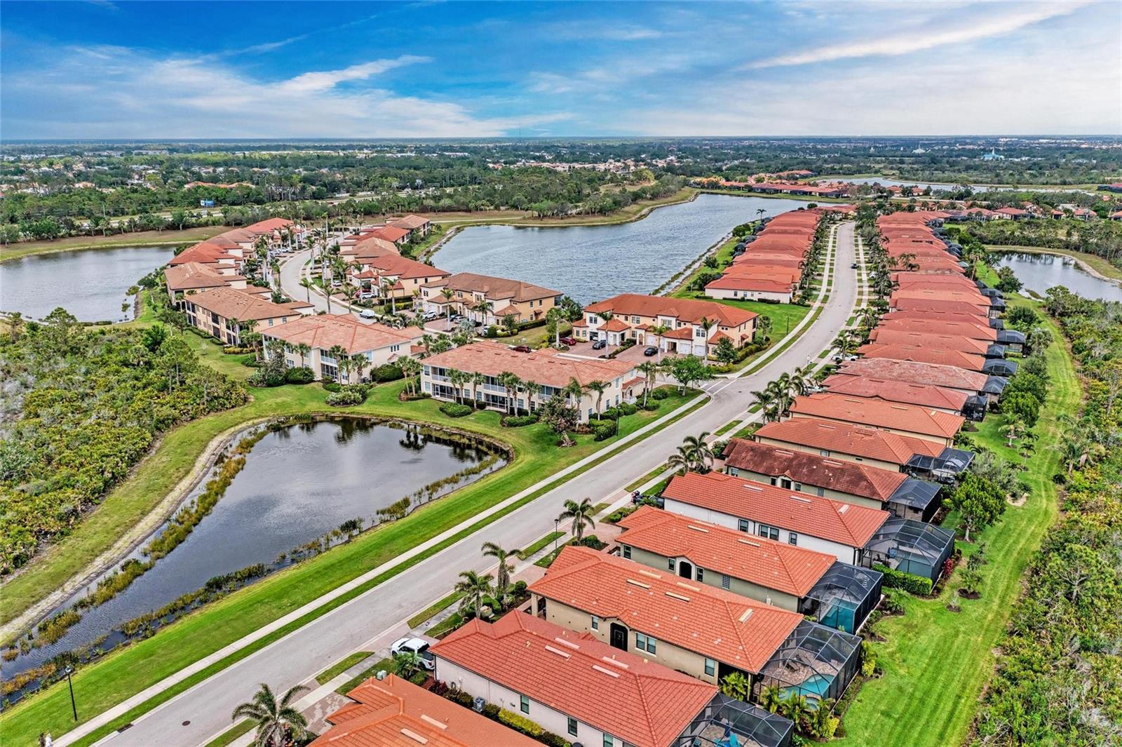 Image 42 of 77 For 23261 Banbury Way 501