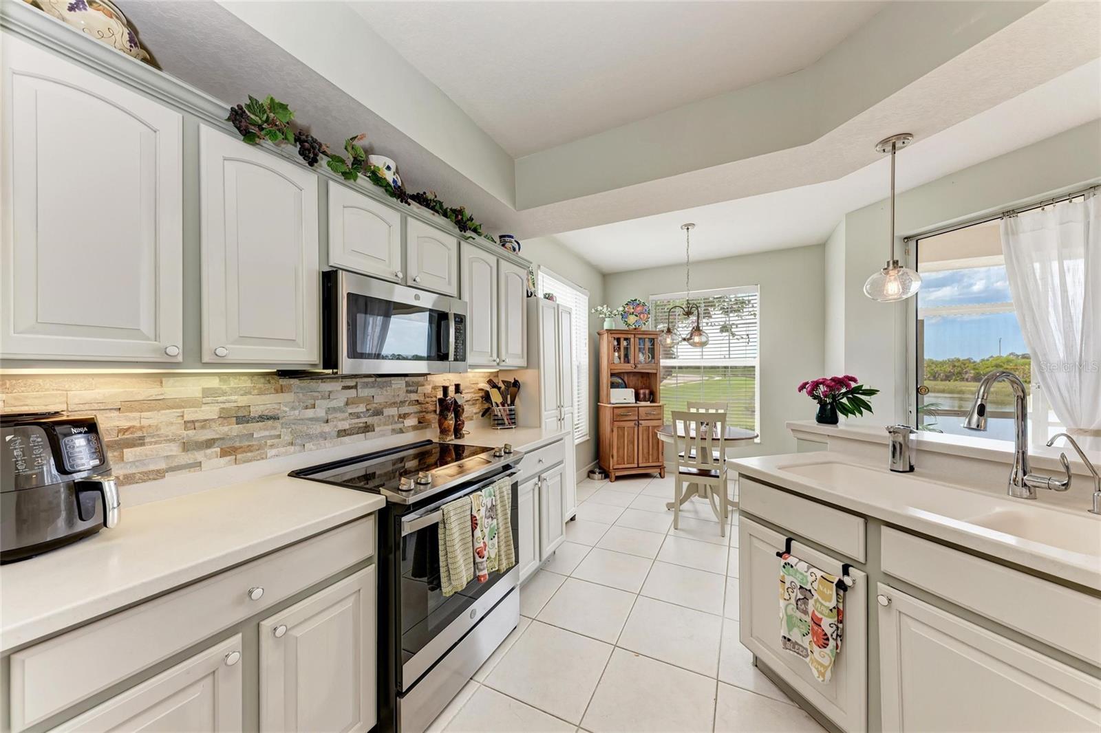 Image 7 of 77 For 23261 Banbury Way 501