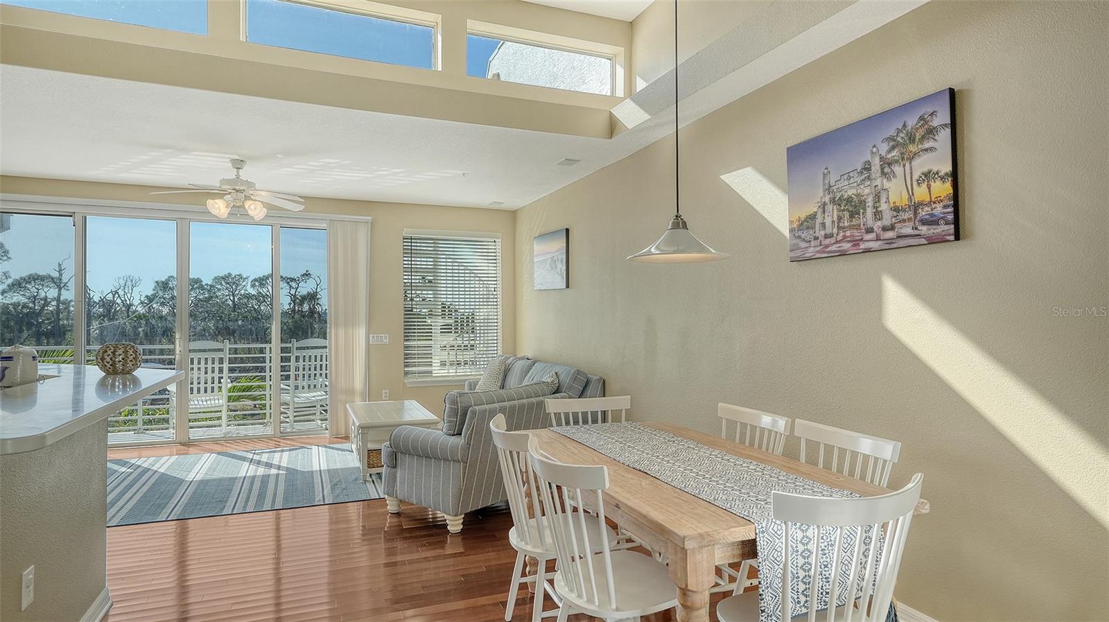 Image 8 of 43 For 8222 Harborside Circle