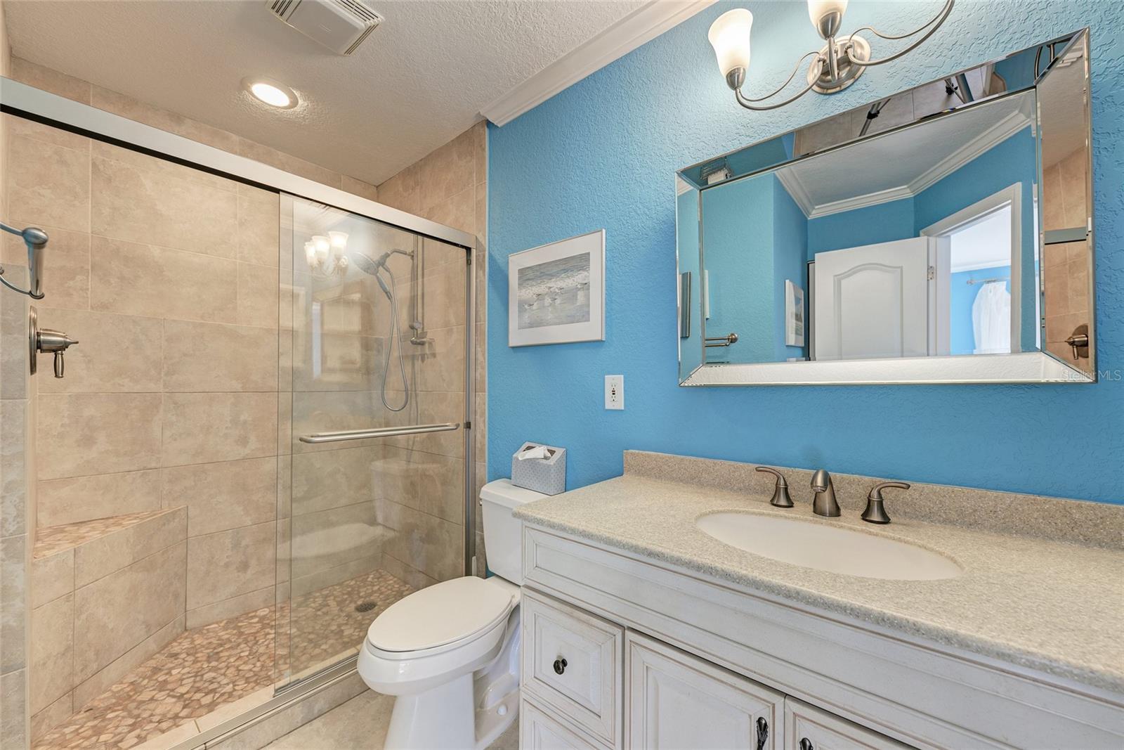 Listing photo id 20 for 1500 Cove Ii Place 524