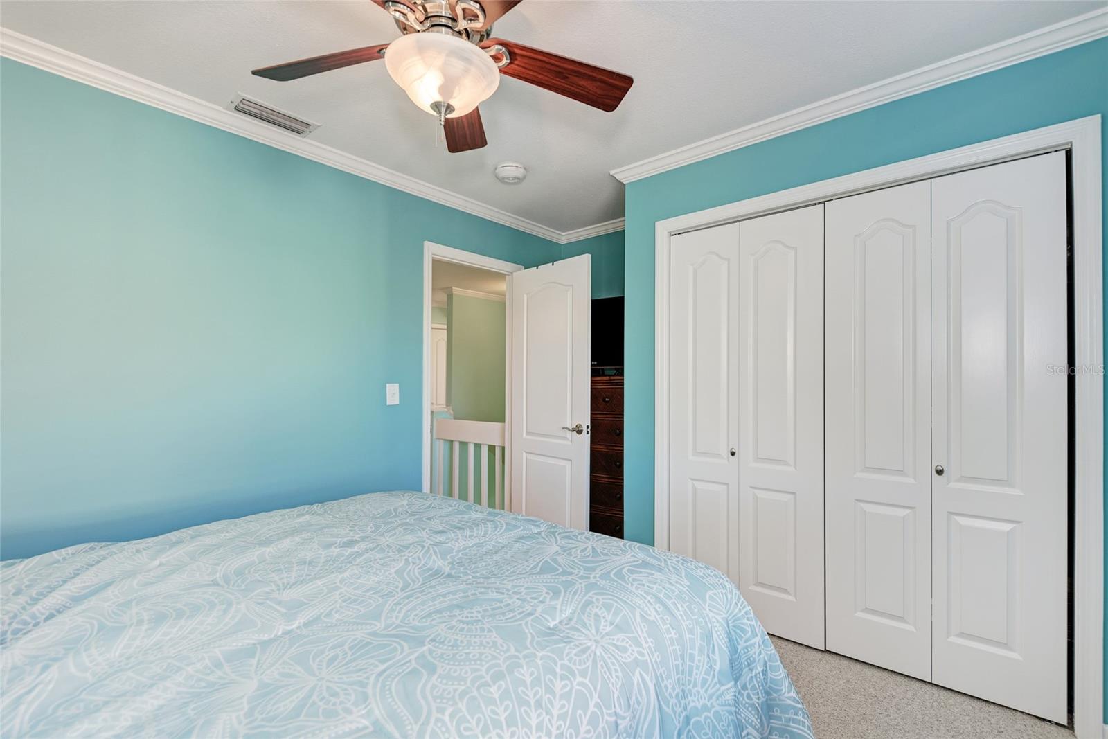 Listing photo id 25 for 1500 Cove Ii Place 524