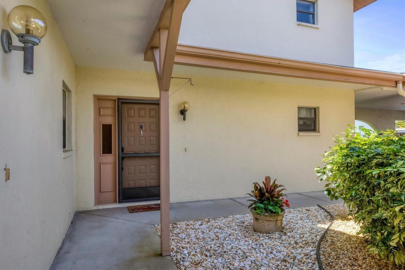 Image 3 of 24 For 1759 Lake Place 1759-b