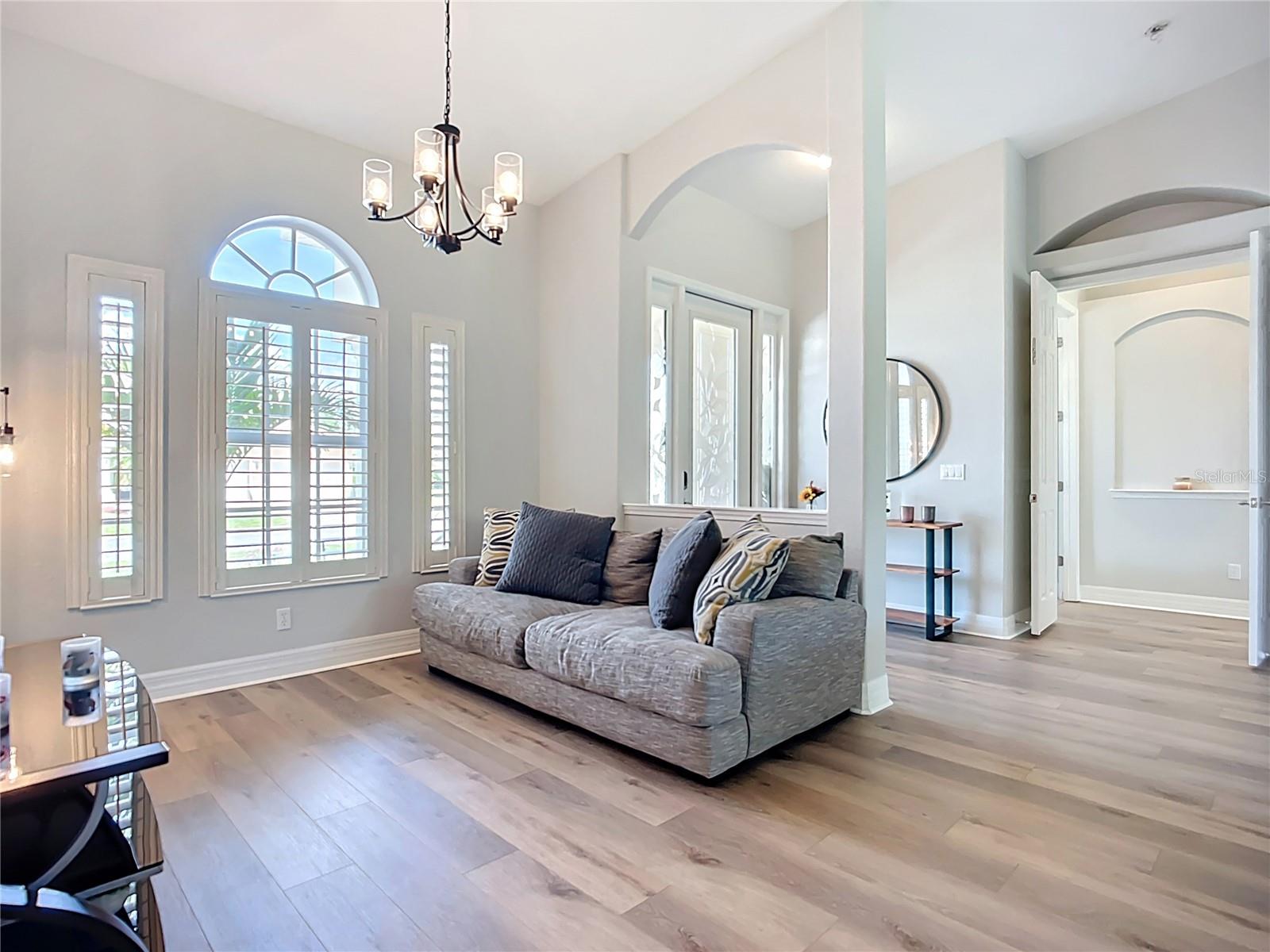 Image 17 of 88 For 12628 Daisy Place