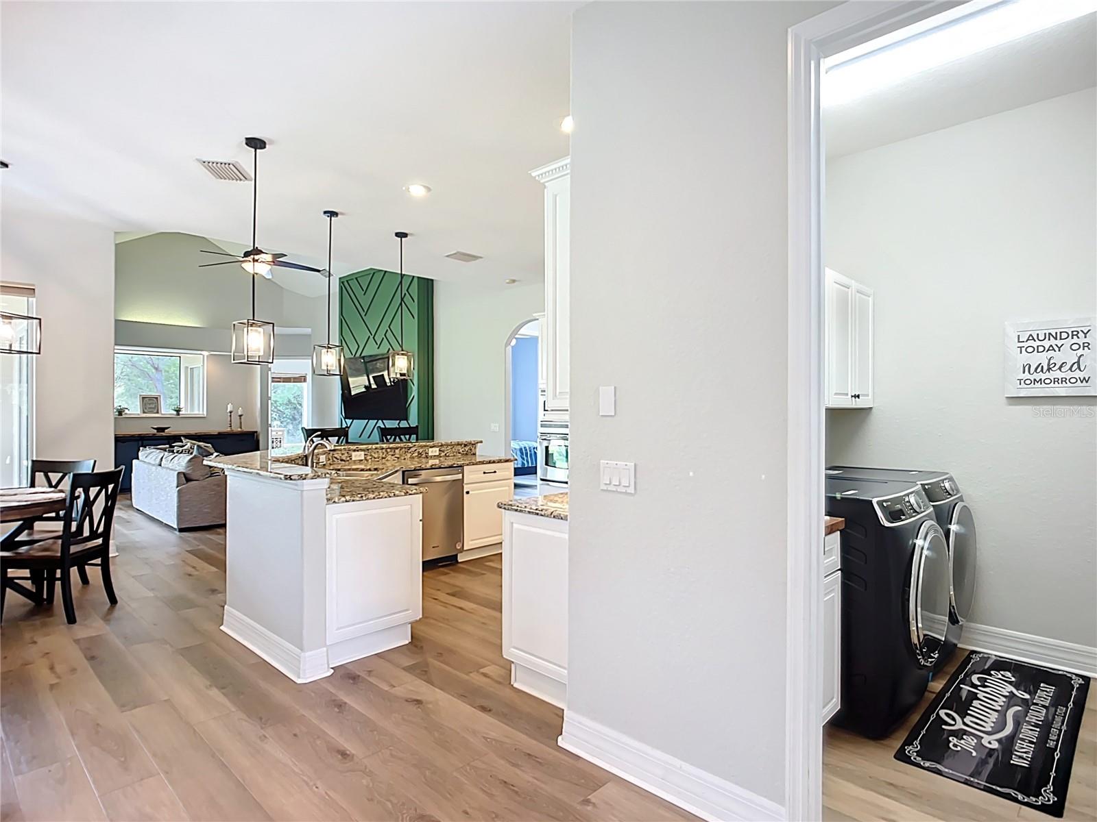 Image 19 of 88 For 12628 Daisy Place