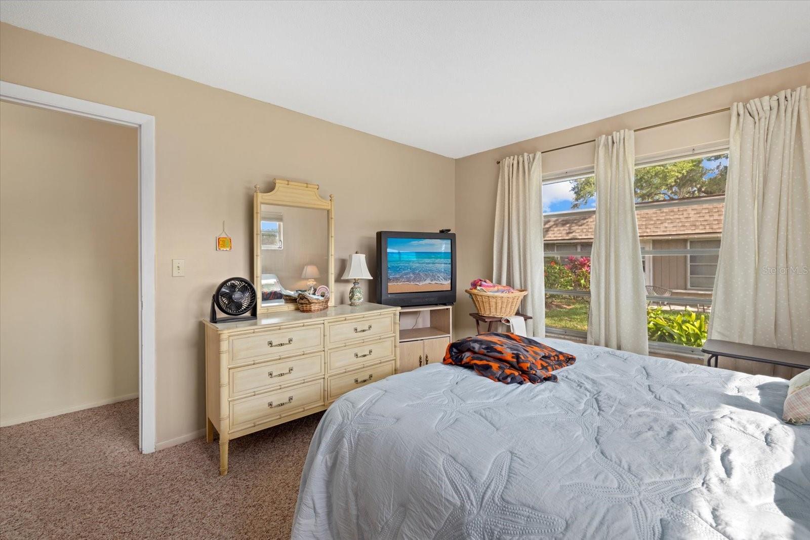 Image 15 of 20 For 1343 Glendale Circle W 216