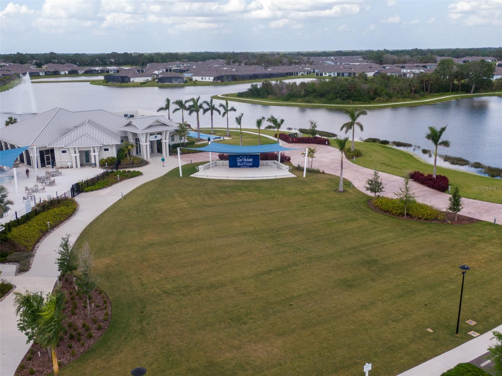 Image 32 of 37 For 8752 Coastal Key Way