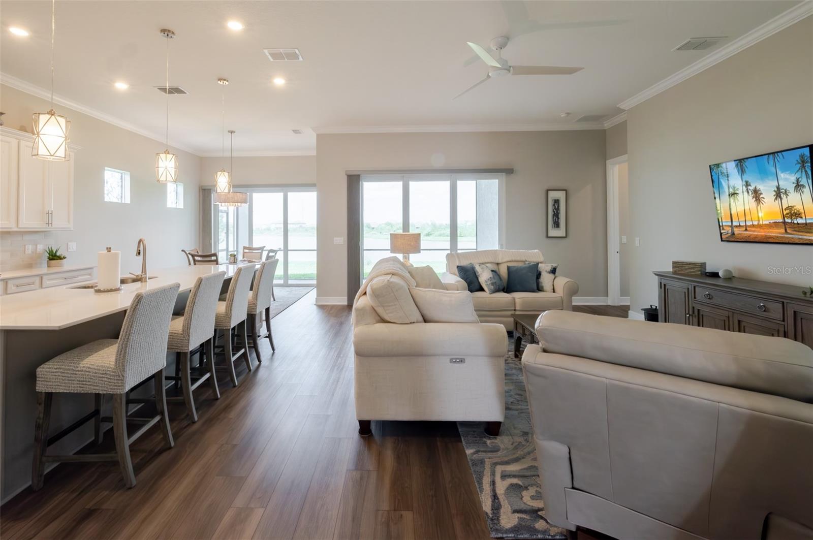 Image 6 of 37 For 8752 Coastal Key Way