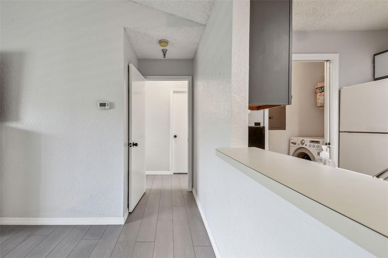 Image 17 of 78 For 10265 Gandy Boulevard N 1004