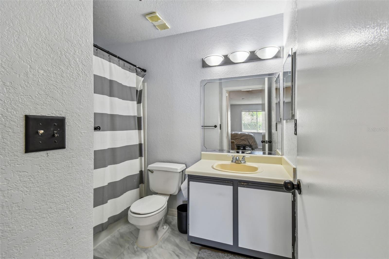 Image 22 of 78 For 10265 Gandy Boulevard N 1004