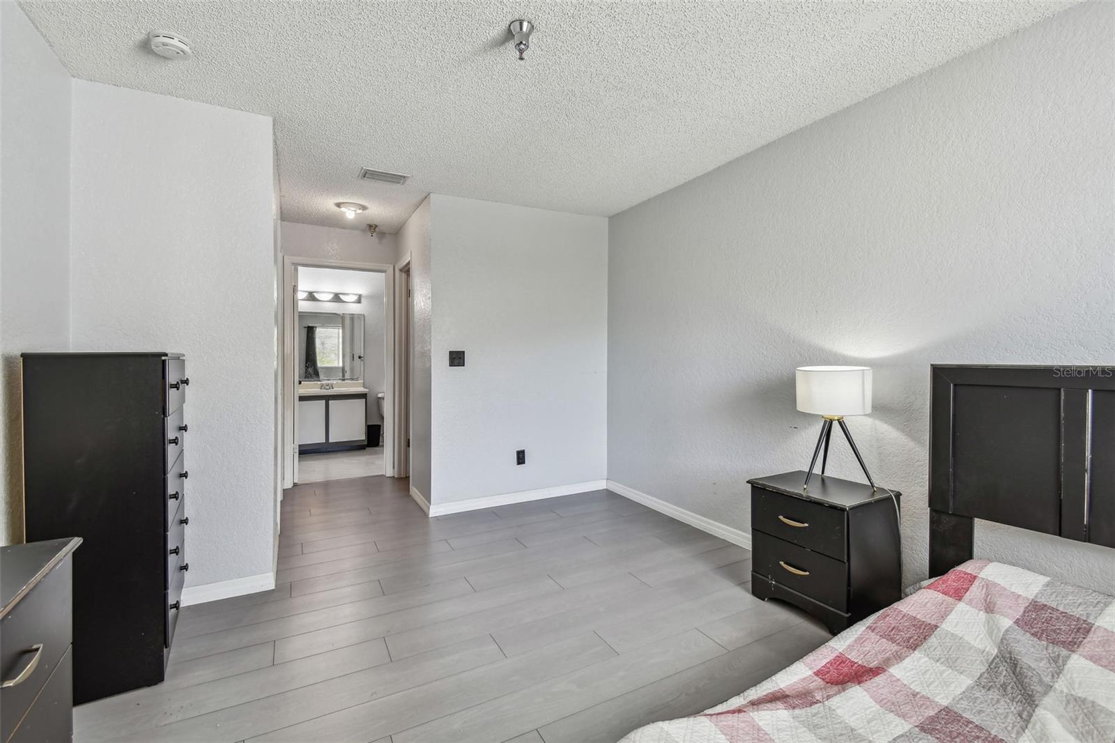 Image 30 of 78 For 10265 Gandy Boulevard N 1004