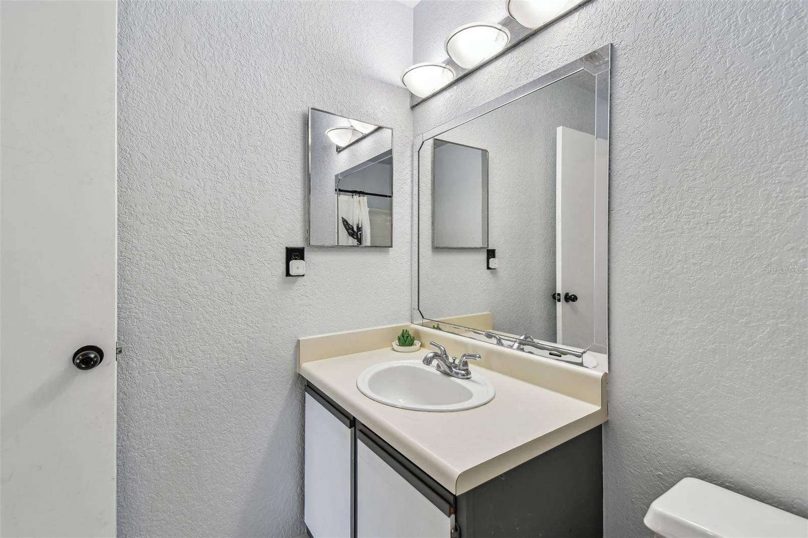 Image 35 of 78 For 10265 Gandy Boulevard N 1004