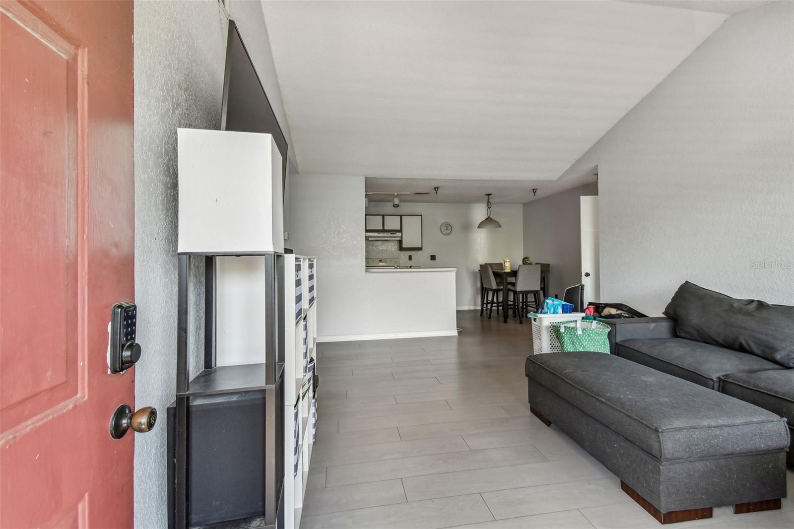 Image 6 of 78 For 10265 Gandy Boulevard N 1004