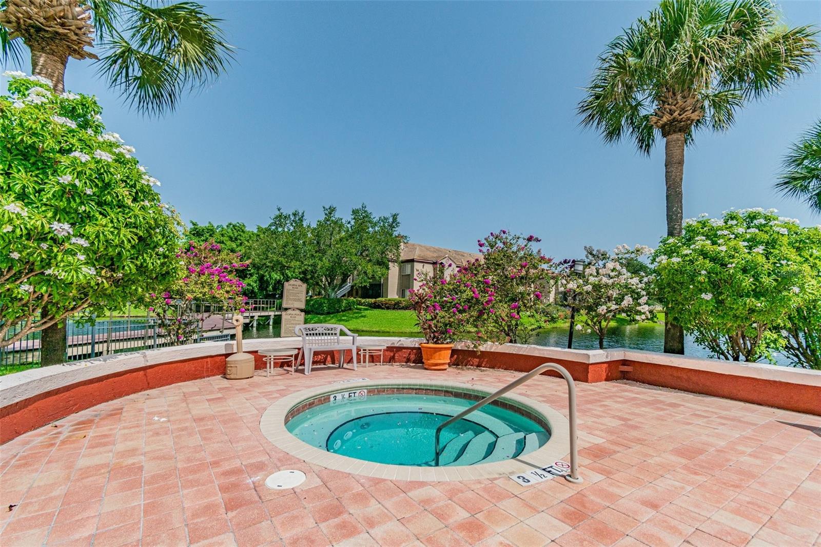 Image 68 of 78 For 10265 Gandy Boulevard N 1004