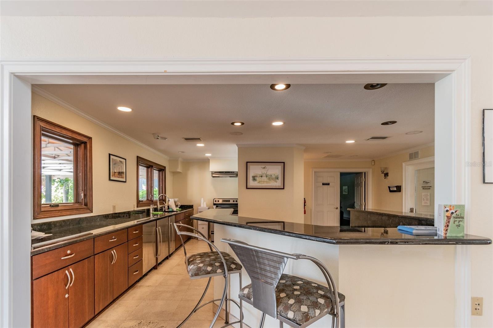 Image 71 of 78 For 10265 Gandy Boulevard N 1004