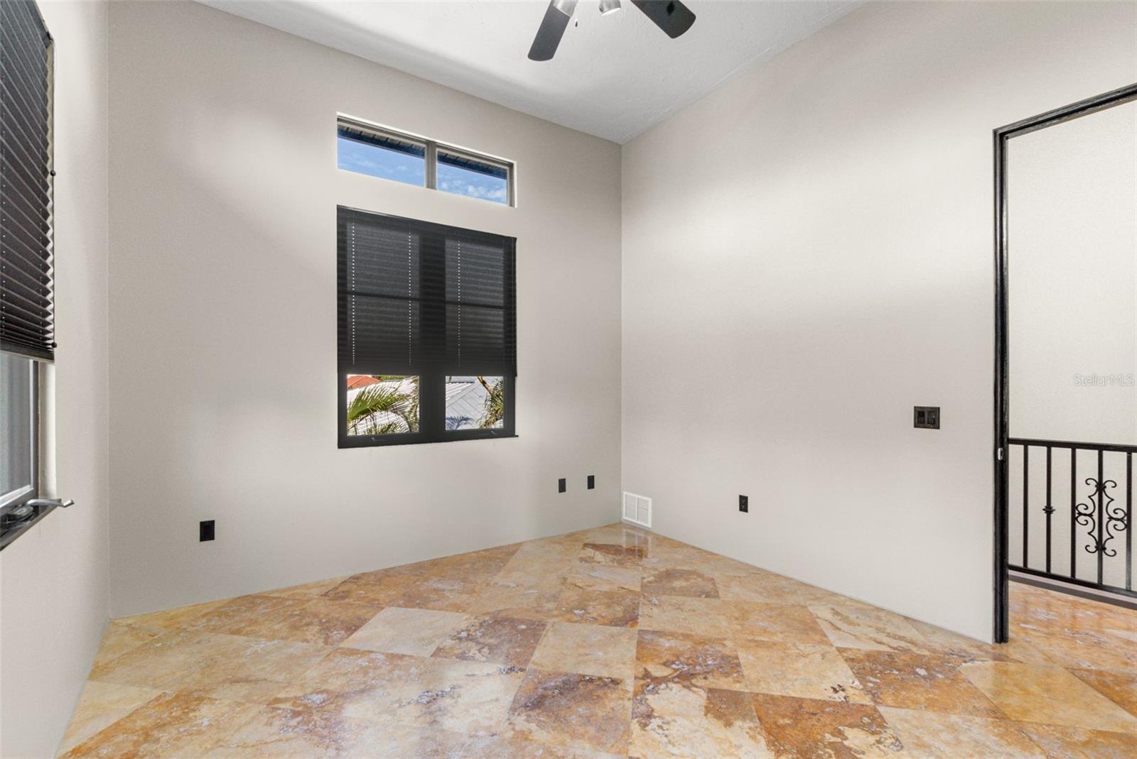 Image 33 of 56 For 324 Siesta Drive